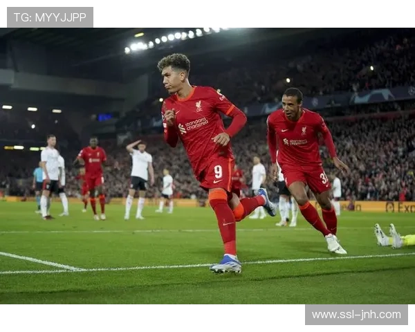 欧冠转播引入实时战术分析界面，主教练视角功能受专业用户青睐